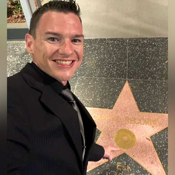 Meet your Posher, Gene - Picture 7 of 15